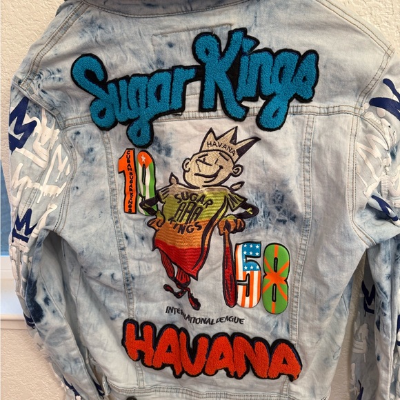 Stall & Dean Sports Memorabilia Customized & Street Wear Acid Wash Denim Jacket - Picture 8 of 16